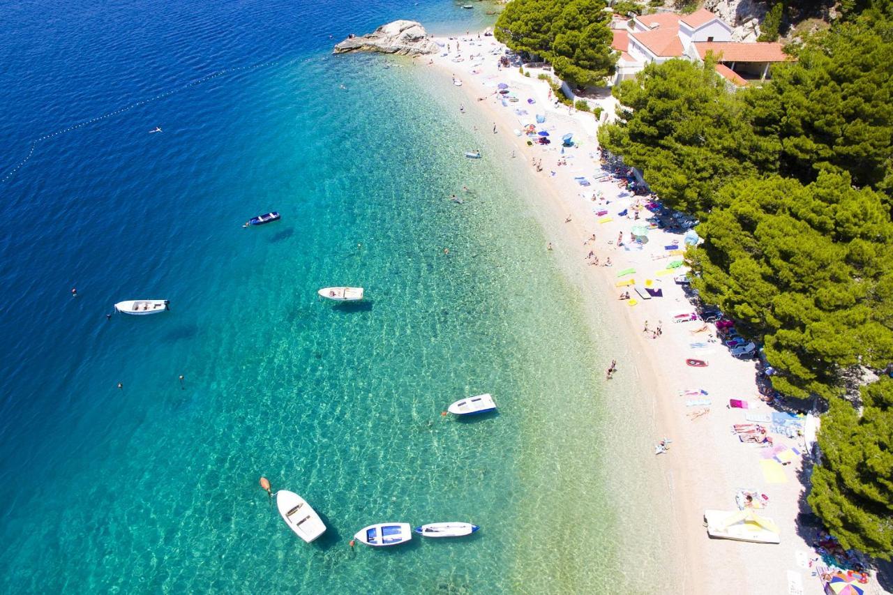 Apartments With A Parking Space Brela, Makarska - 16603 Esterno foto