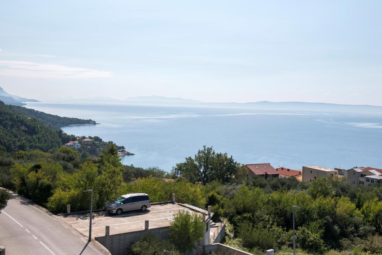 Apartments With A Parking Space Brela, Makarska - 16603 Esterno foto